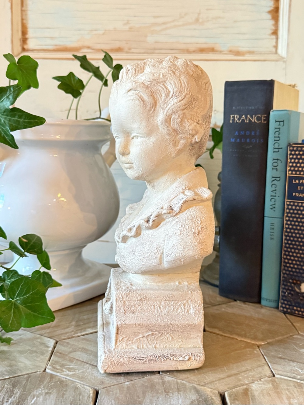 Vintage French Country YoungBoy Bust Chalkwear Bookend by Alexander Backer, 10” - Picture 6 of 9